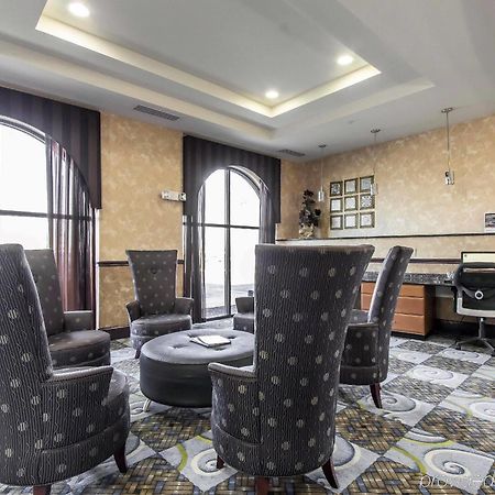 Comfort Suites Смирна Екстериор снимка