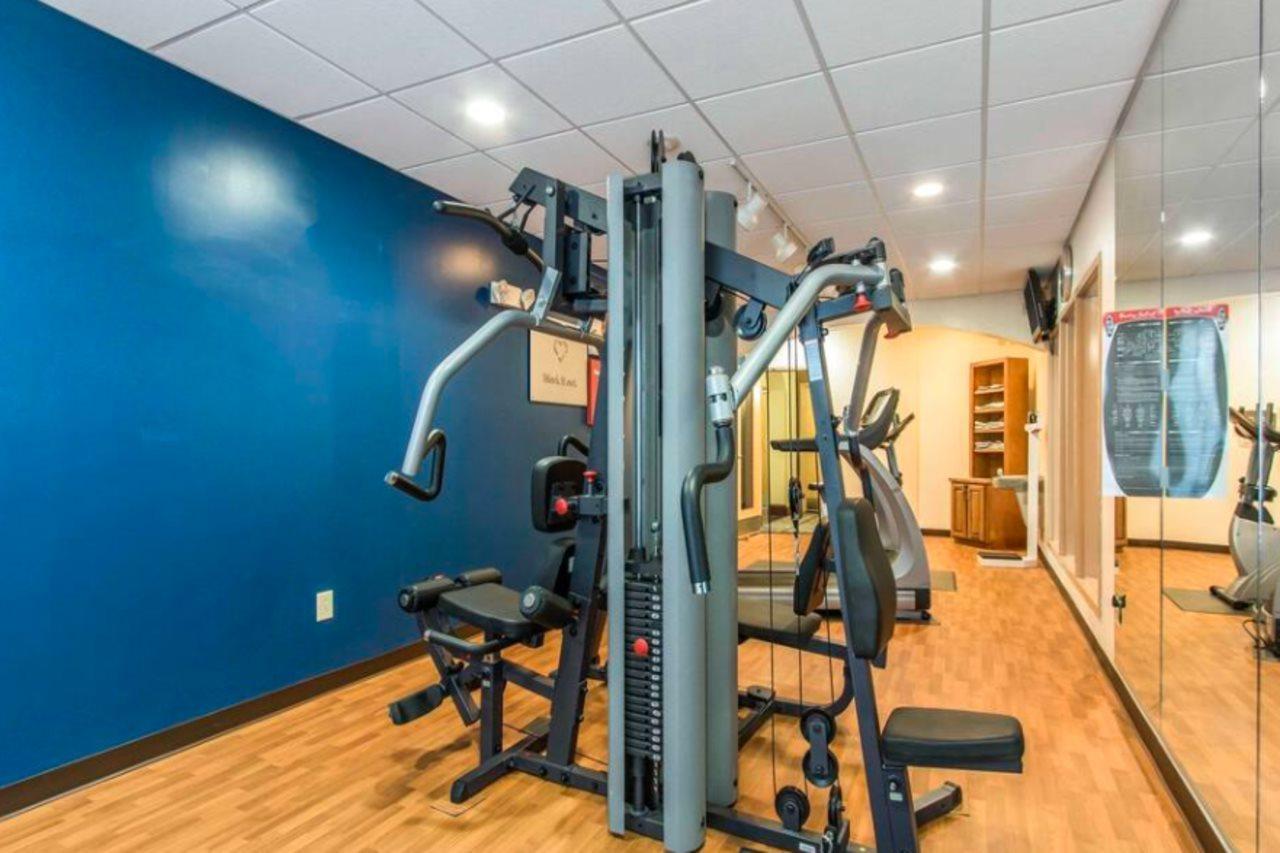 Comfort Suites Смирна Екстериор снимка