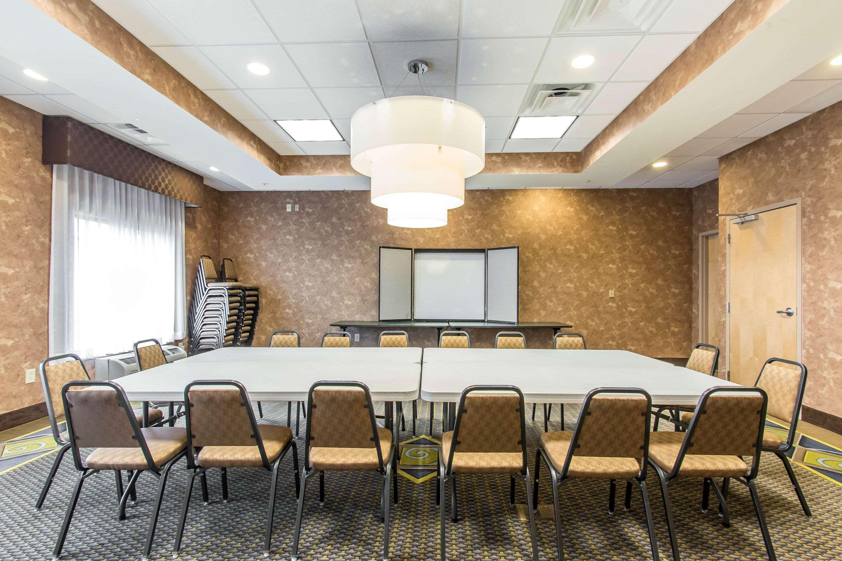 Comfort Suites Смирна Екстериор снимка