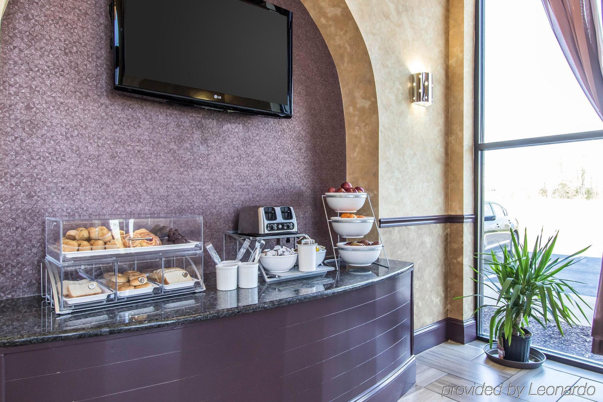 Comfort Suites Смирна Екстериор снимка