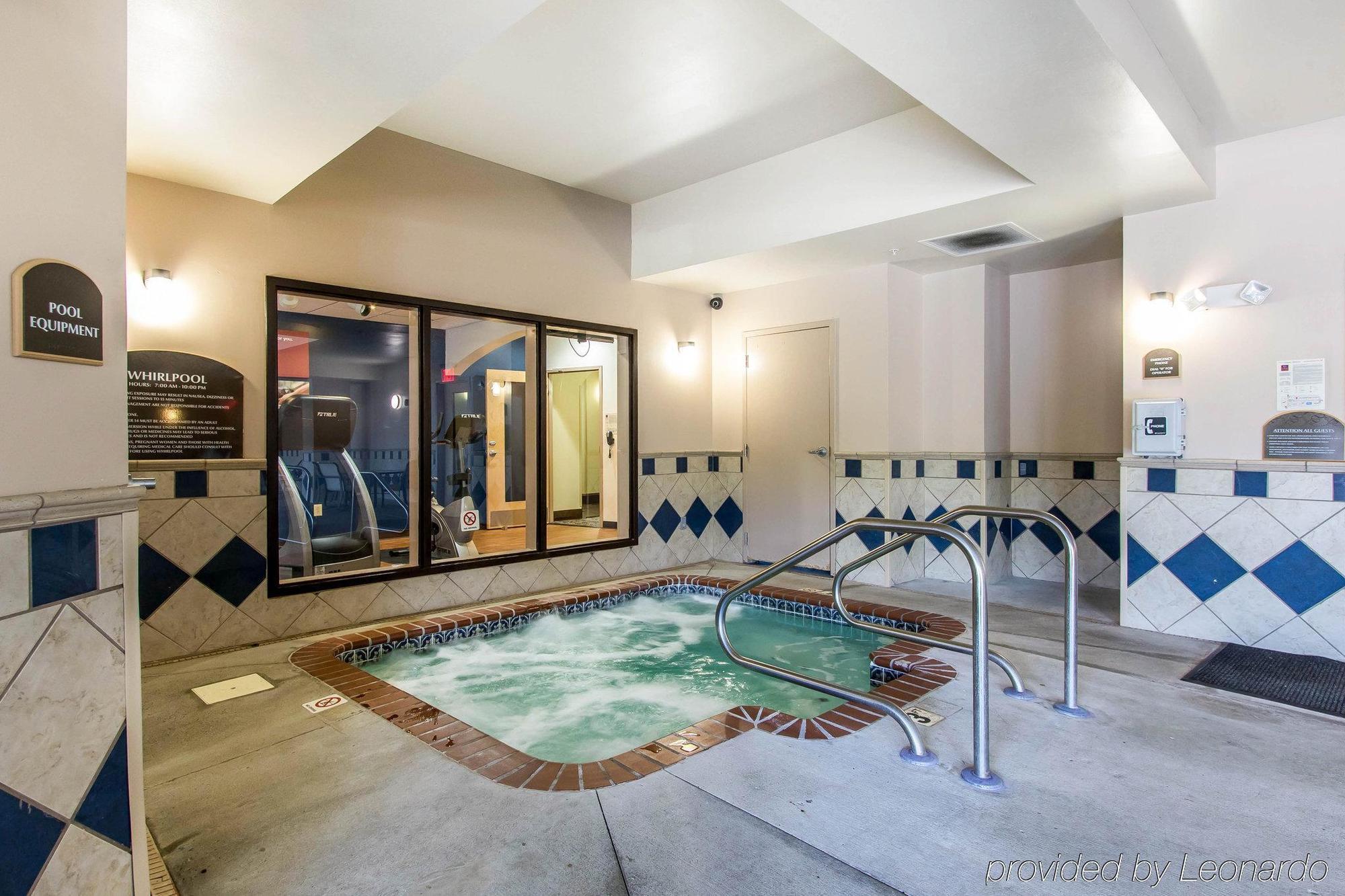 Comfort Suites Смирна Екстериор снимка