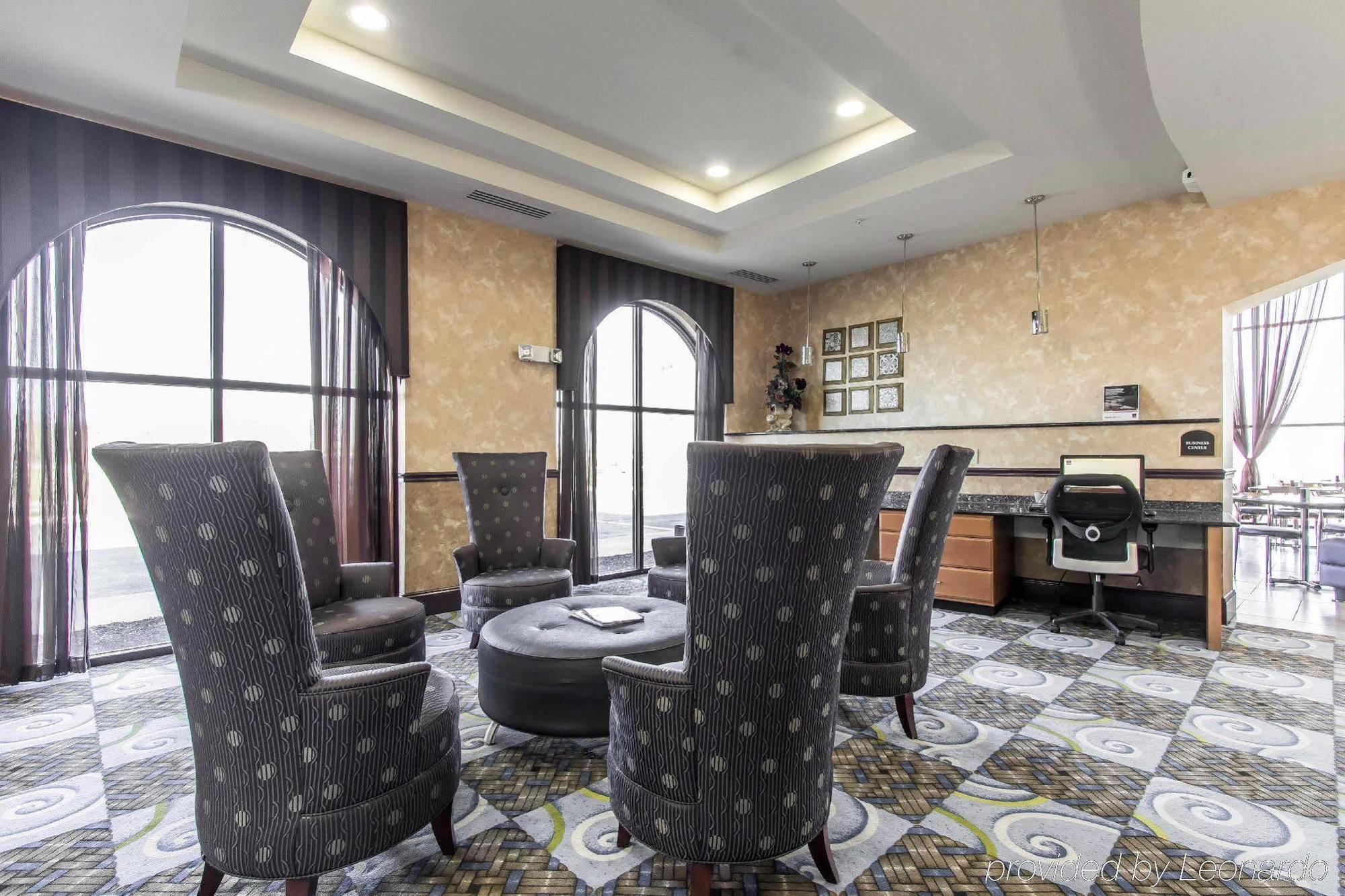 Comfort Suites Смирна Екстериор снимка