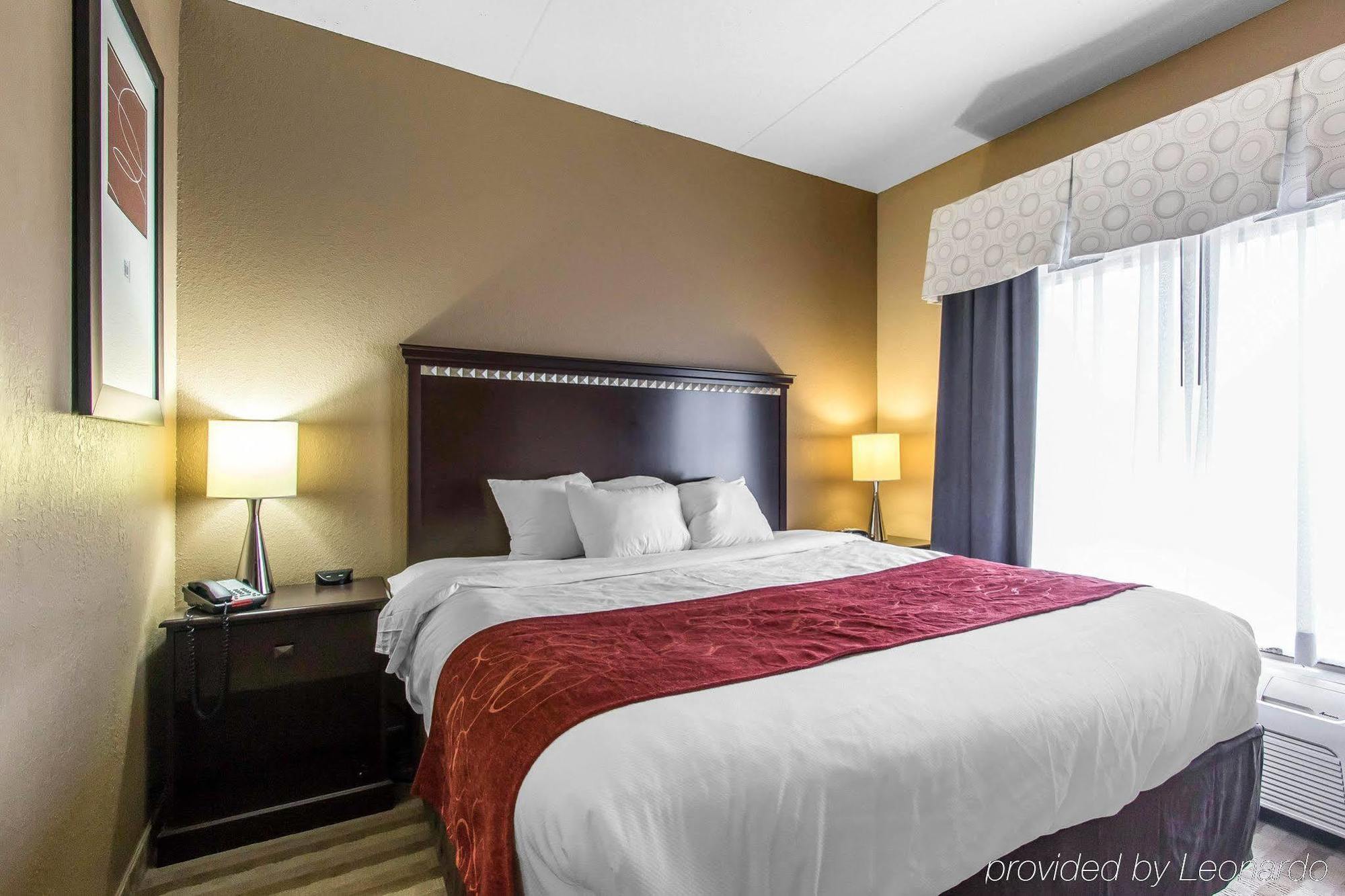 Comfort Suites Смирна Екстериор снимка